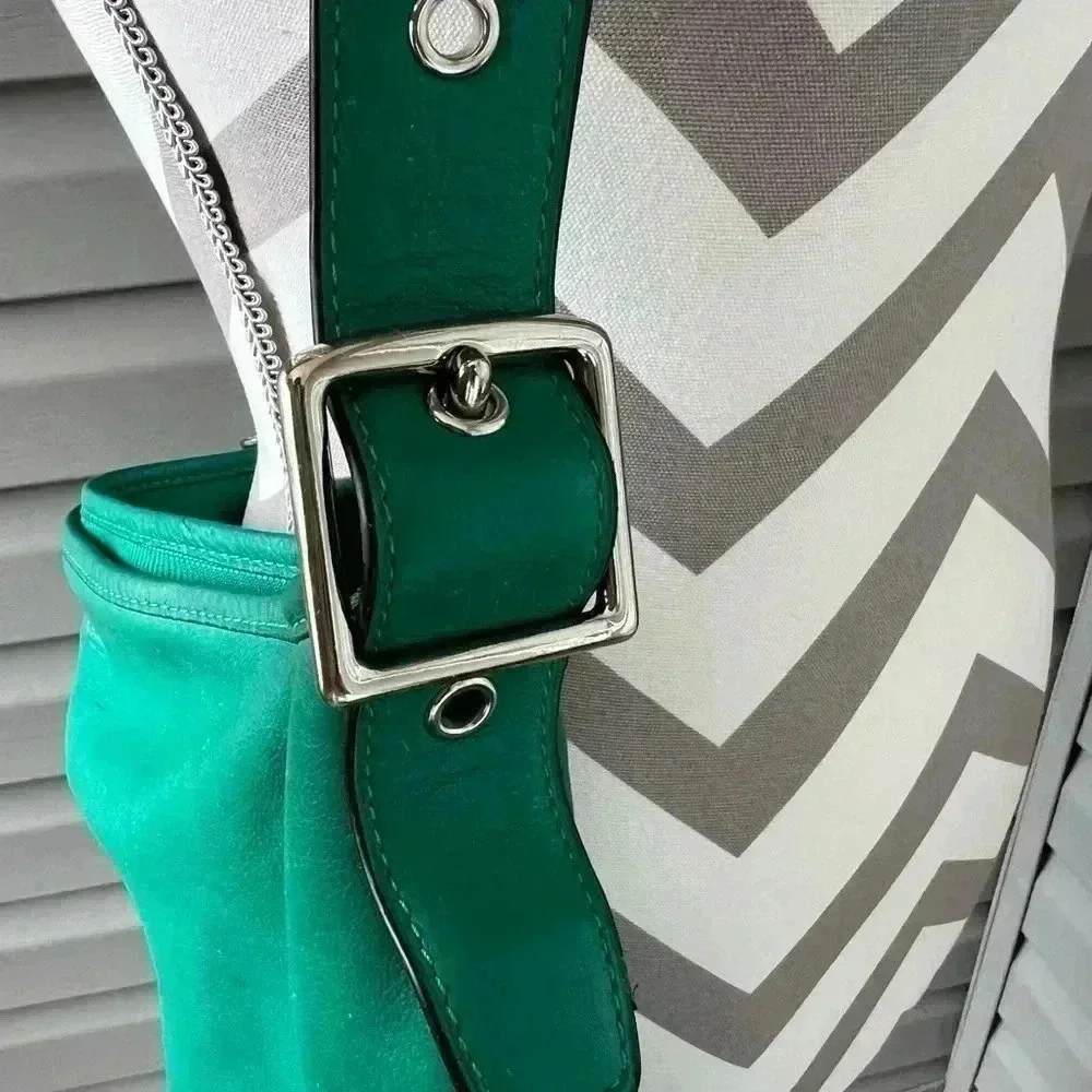 Coach Green Heritage Hobo With Adjustable should strap .